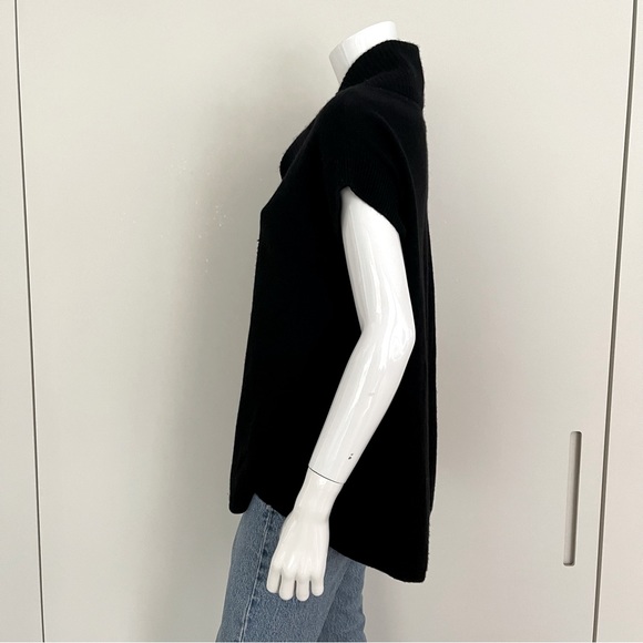 VINCE Short Sleeve Turtleneck Cashmere Sweater in Black - Picture 6 of 10